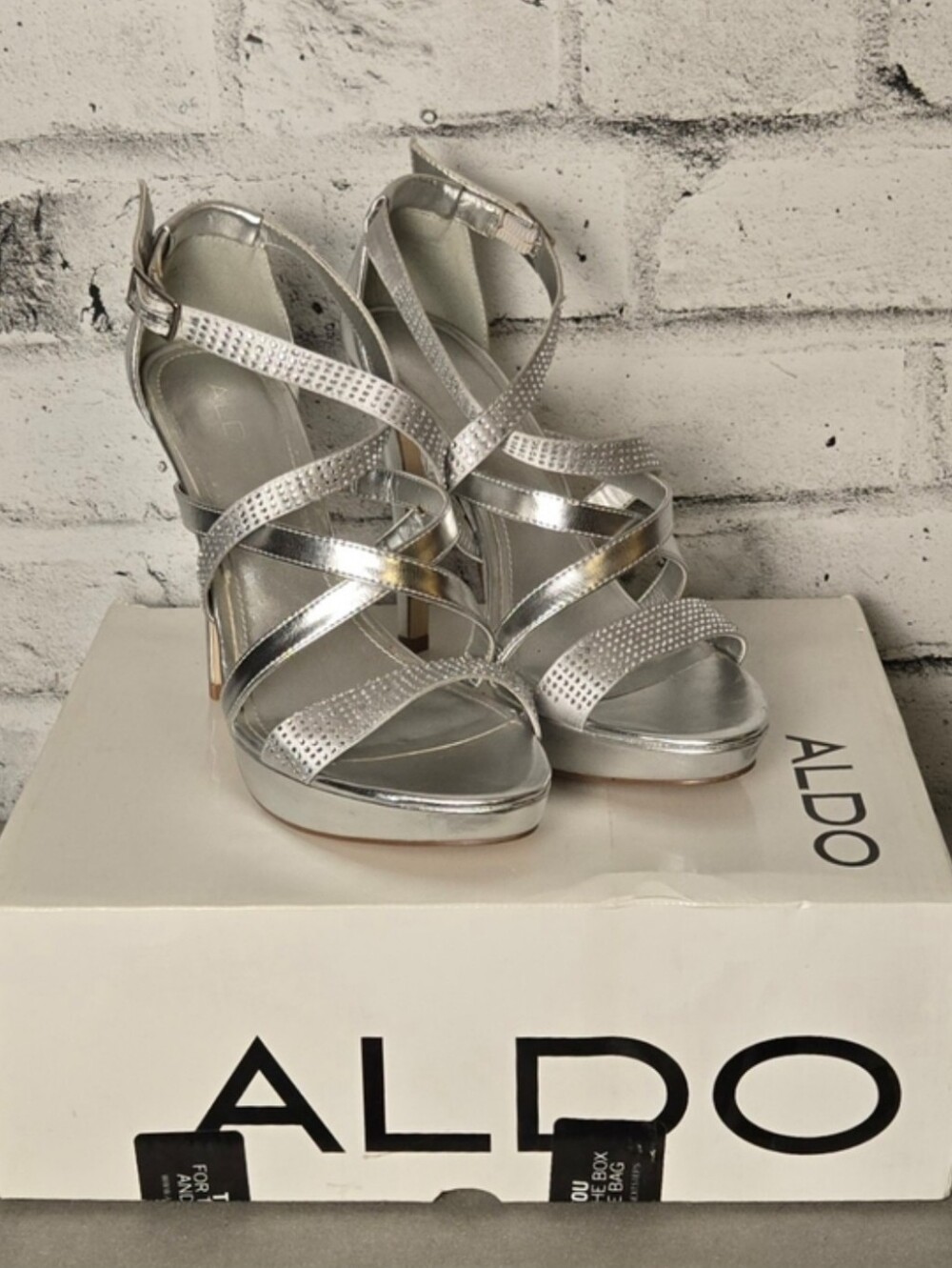 Aldo Silver Strappy Heels Rhinestone Platform Sandals Womens 8